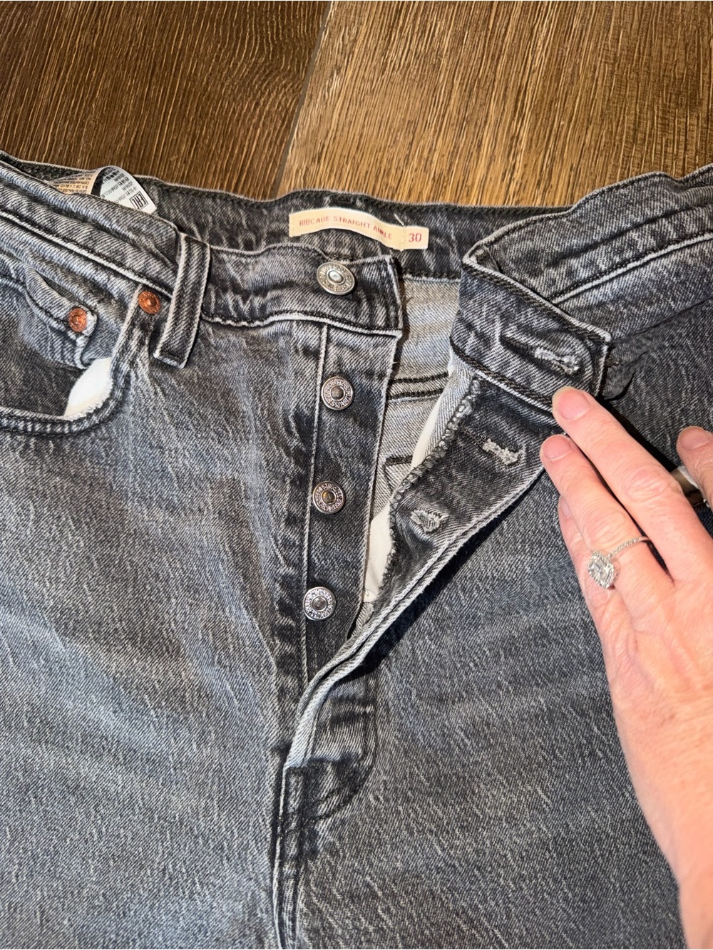 Levi's Rib-Cage Straight Ankle Jeans in Washed Gray - Picture 2 of 6